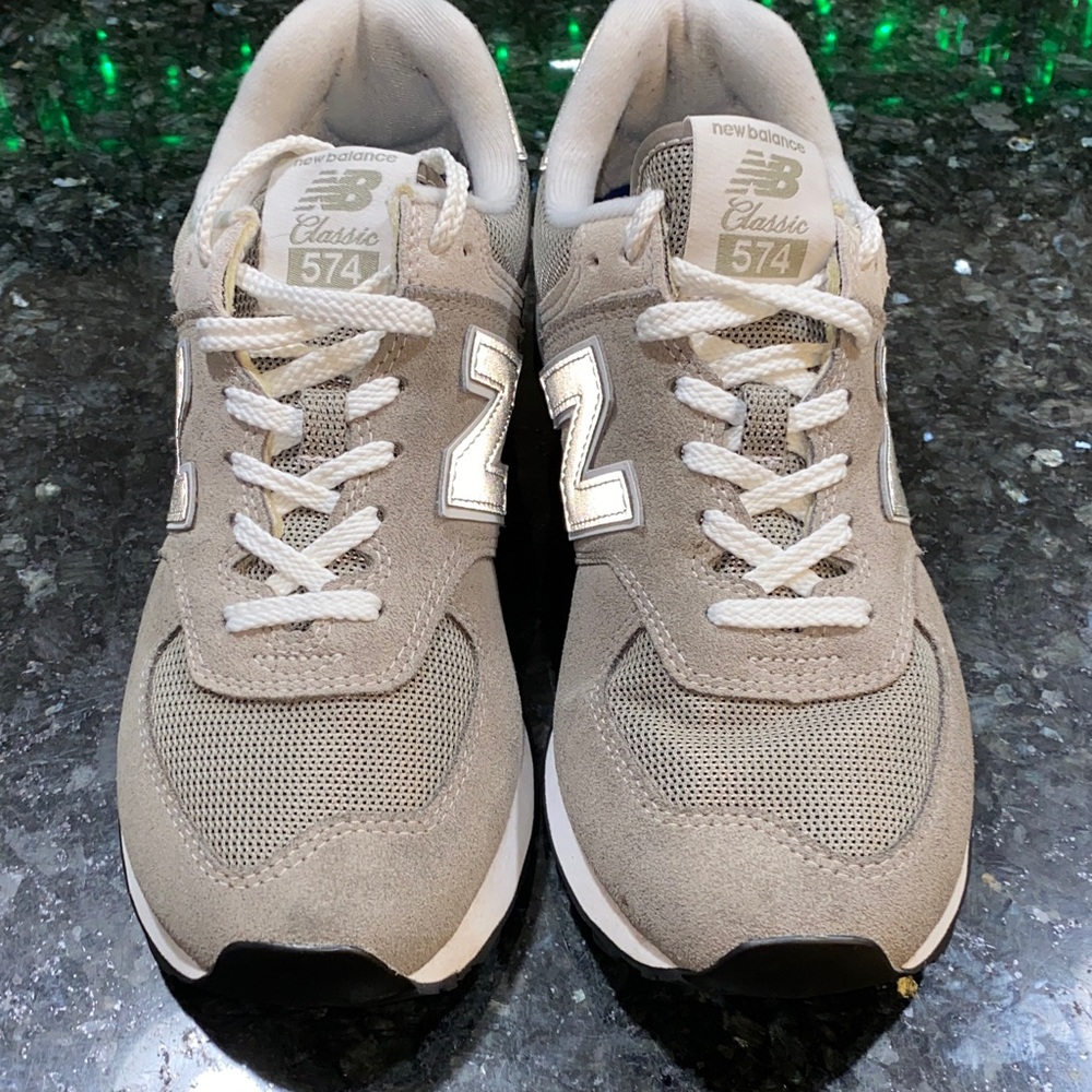 New Balance Women’s Classic 574 Core Pack Grey Athletic Shoes Size 8.5
